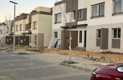 Villa - 5 Bedrooms - 5 Bathrooms for sale in Palm Hills New Cairo - 5th Settlement Compounds - The 5th Settlement - New Cairo City - Cairo