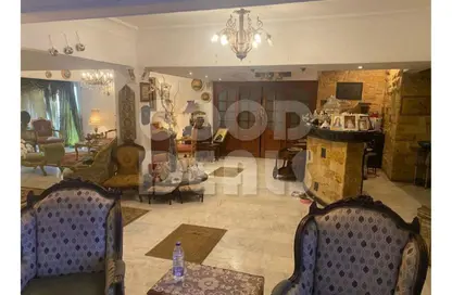 شقة - 4 غرف نوم - 3 حمامات للبيع في شارع 106 - المعادي - حي المعادي - القاهرة