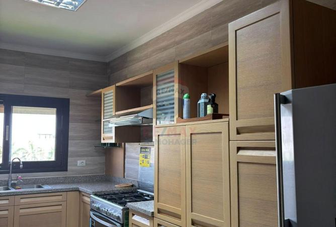 8643900 - Property Image 3