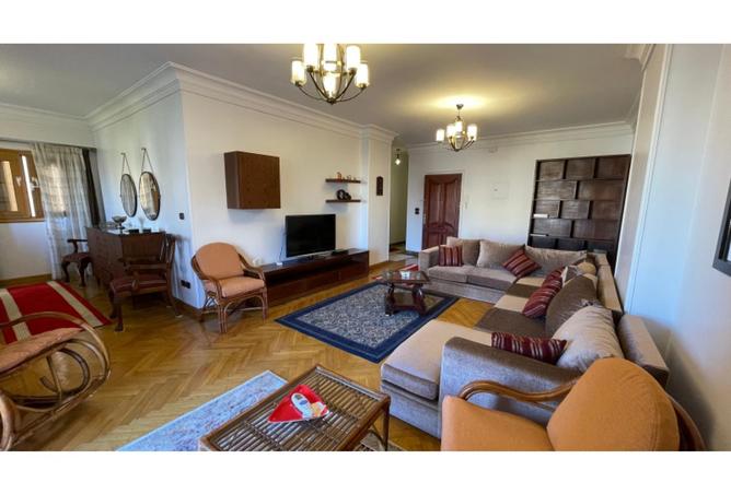 8417225 - Property Image 2