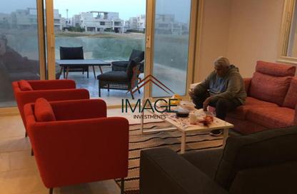شاليه - 4 غرف نوم - 3 حمامات للبيع في هاسييندا باي - سيدي عبد الرحمن - الساحل الشمالي