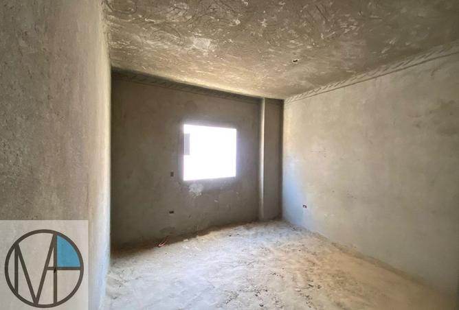 74038233 - Property Image 3
