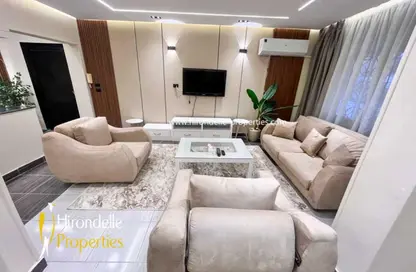 Apartment - 2 Bedrooms - 1 Bathroom for rent in Street 217 - Degla - Hay El Maadi - Cairo