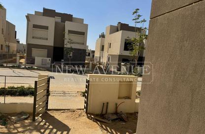 Villa - 5 Bedrooms - 6 Bathrooms for sale in Palm Hills New Cairo - 5th Settlement Compounds - The 5th Settlement - New Cairo City - Cairo