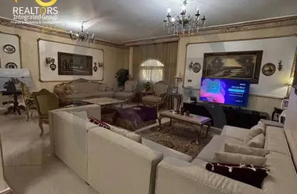 Apartment - 3 Bedrooms - 3 Bathrooms for sale in 8th District - Sheikh Zayed City - Giza