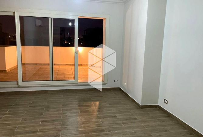 70100685 - Property Image 3