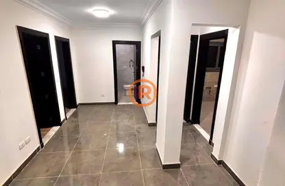 Office Space - 2 Bedrooms - 2 Bathrooms for sale in Ashgar Darna - Zahraa El Maadi - Hay El Maadi - Cairo