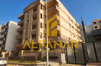 Apartment - 3 Bedrooms - 2 Bathrooms for sale in North Lotus - El Lotus - New Cairo City - Cairo