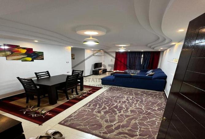 72711227 - Property Image 2