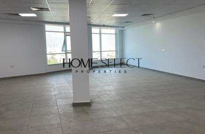 Office Space - 3 Bedrooms for sale in Kargo Mall - Al Shabab St. - Sheikh Zayed City - Giza