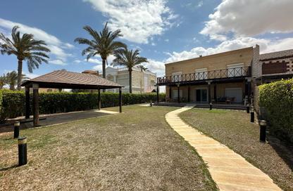 Villa - 5 - 6 for sale in Marina 7 - Marina - Al Alamein - North Coast