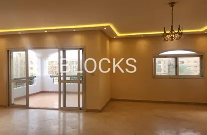 شقة - 3 غرف نوم - 3 حمامات للايجار في بيفرلي هيلز - كمبوندات الشيخ زايد - الشيخ زايد - الجيزة