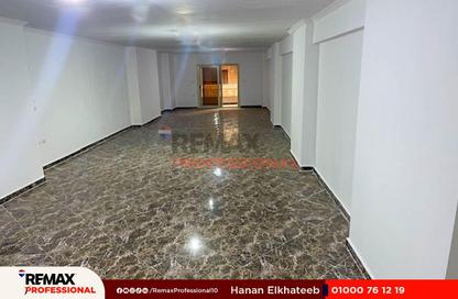 Apartment - 4 Bedrooms - 3 Bathrooms for sale in Al Geish Road - Glim - Hay Sharq - Alexandria