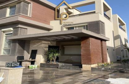 تاون هاوس - 5 غرف نوم - 5 حمامات للبيع في نيو جيزة - طريق مصر اسكندرية الصحراوي - مدينة 6 أكتوبر - الجيزة