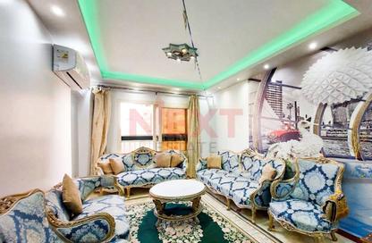 شقة - 3 غرف نوم - 2 حمامات للايجار في طريق الجيش - كليوباترا - حي شرق - الاسكندرية