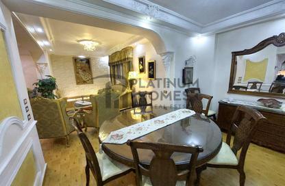 Apartment - 3 Bedrooms - 2 Bathrooms for sale in Abdel Salam Aref St. - Laurent - Hay Sharq - Alexandria