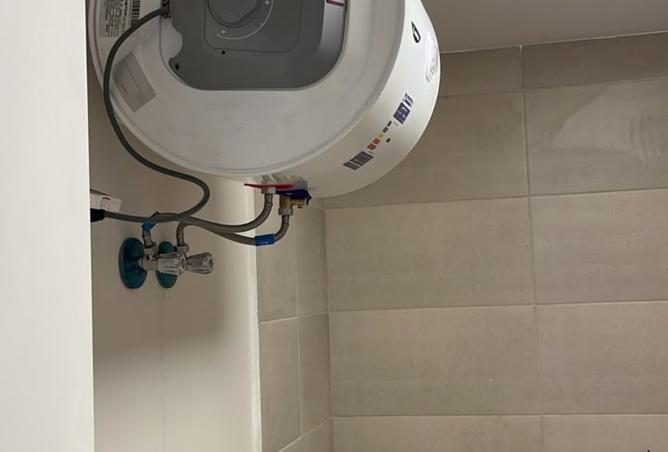106858750 - Property Image 2