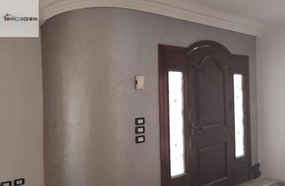 Duplex - 7+ Bedrooms - 6 Bathrooms for rent in Street20 - District 2 - The 5th Settlement - New Cairo City - Cairo