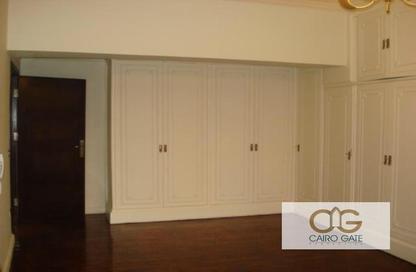 Apartment - 2 Bedrooms - 2 Bathrooms for rent in Mohamed Mazhar St. - Zamalek - Cairo