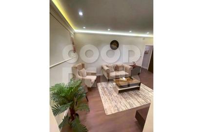 Apartment - 3 Bedrooms - 2 Bathrooms for sale in Cornish El Nile St. - Maadi - Hay El Maadi - Cairo