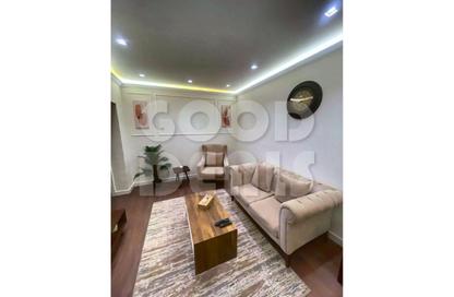 Apartment - 3 Bedrooms - 2 Bathrooms for sale in Cornish El Nile St. - Maadi - Hay El Maadi - Cairo