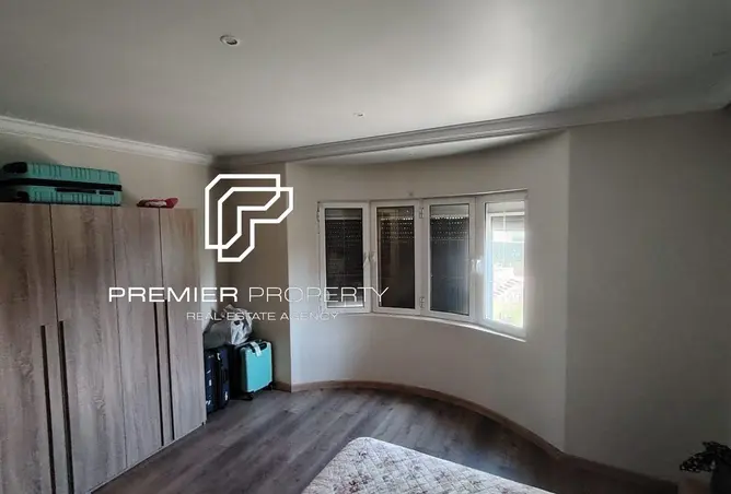110746413 - Property Image 2
