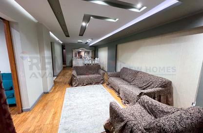 Apartment - 4 Bedrooms - 3 Bathrooms for sale in Fleming - Hay Sharq - Alexandria