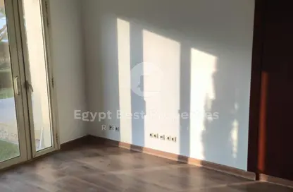 شقة - 3 غرف نوم - 3 حمامات للايجار في التو - اب تاون كايرو - المقطم - القاهرة