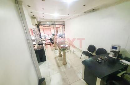 محل تجاري - استوديو - 1 حمام للبيع في شارع لافيزون - بولكلي - حي شرق - الاسكندرية