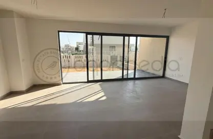 تاون هاوس - 3 غرف نوم - 3 حمامات للبيع في كمبوند البروج - كمبوندات الشروق - مدينة الشروق - القاهرة