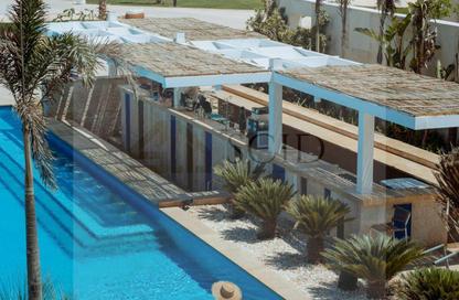Chalet - 2 Bedrooms - 2 Bathrooms for sale in Seashore - Ras Al Hekma - North Coast Chalet - 2 Bedrooms - 2 Bathrooms for sale in Seashore - Ras Al Hekma - North Coast