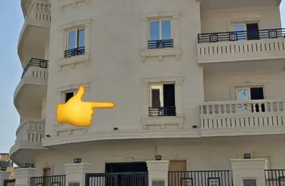 Apartment - 3 Bedrooms - 2 Bathrooms for sale in Bait Alwatan - The 5th Settlement - New Cairo City - Cairo