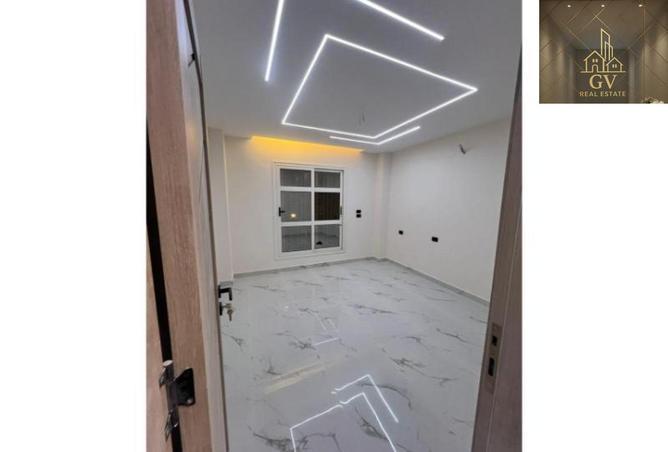 8600683 - Property Image 3