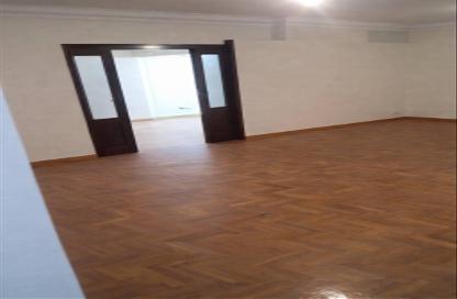 Office Space - 4 Bedrooms - 2 Bathrooms for rent in Mohi Al Din Abou El Ezz St. - Mohandessin - Giza