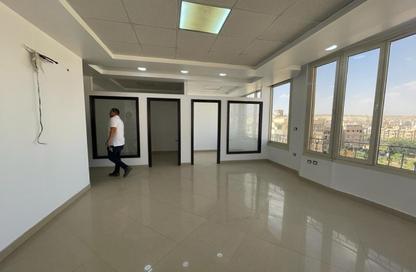 Office Space - Studio - 4 Bathrooms for rent in Al Arqam Ibn Abi Al Arqam St. - El Mearag City - Zahraa El Maadi - Hay El Maadi - Cairo