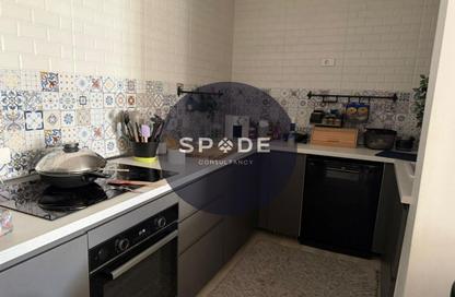 شقة - 2 غرف نوم - 2 حمامات للبيع في جاليريا  مون فالى - المستثمرين الجنوبية - مدينة القاهرة الجديدة - القاهرة