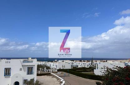 شاليه - 2 غرف نوم - 2 حمامات للبيع في ماونتن فيو راس الحكمة - راس الحكمة - الساحل الشمالي