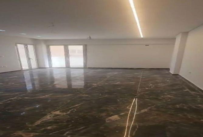 8585039 - Property Image 2