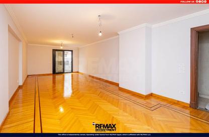 Apartment - 4 Bedrooms - 4 Bathrooms for sale in Abd Al Khalek Tharwat St. - Laurent - Hay Sharq - Alexandria