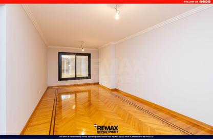 Apartment - 4 Bedrooms - 4 Bathrooms for sale in Abd Al Khalek Tharwat St. - Laurent - Hay Sharq - Alexandria