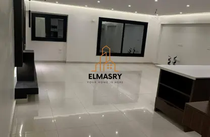 شقة - 3 غرف نوم - 2 حمامات للبيع في شارع المساحه - الدقي - الجيزة