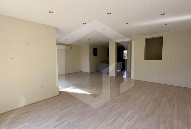 8571012 - Property Image 3