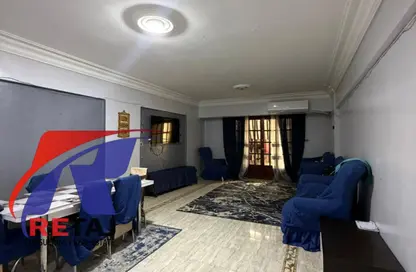 شقة - 3 غرف نوم - 2 حمامات للبيع في شارع احمد الزمر - المنطقة التاسعة - مدينة نصر - القاهرة