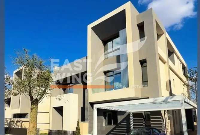97427904 - Property Image 3