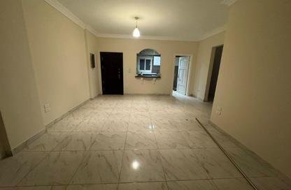 Apartment - 3 Bedrooms - 2 Bathrooms for sale in Hayati Residence - North Investors Area - New Cairo City - Cairo