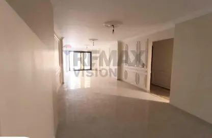 شقة - 3 غرف نوم - 2 حمامات للايجار في فالور سموحة - سموحة - حي شرق - الاسكندرية