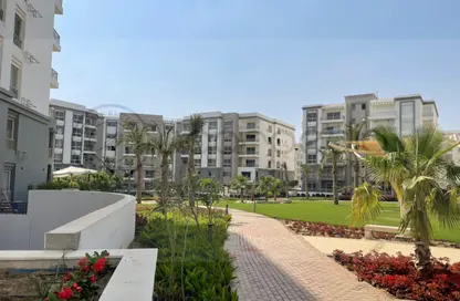 Apartment - 3 Bedrooms - 2 Bathrooms for sale in Hyde Park - New Cairo City - Cairo