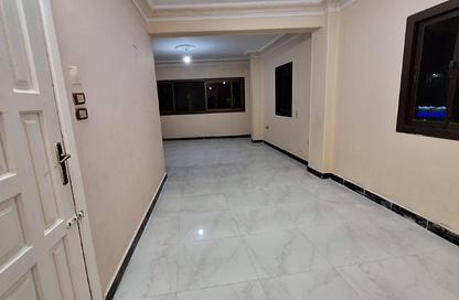 شقة - 3 غرف نوم - 2 حمامات للايجار في ميدان لبنان - المهندسين - الجيزة