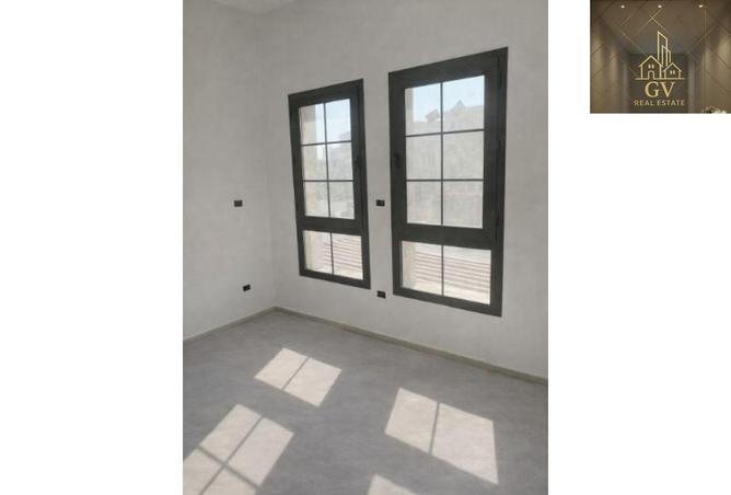 102071643 - Property Image 3