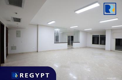 Office Space - 3 Bedrooms - 4 Bathrooms for rent in Street 213 - Degla - Hay El Maadi - Cairo